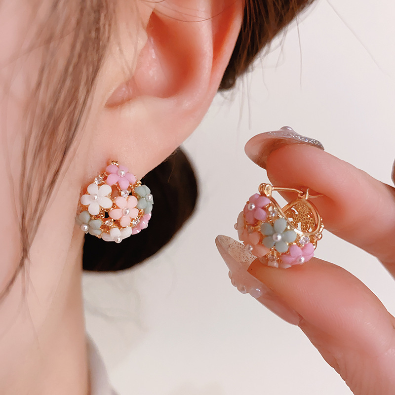 Fashionable Zircon Pearl Flowe - Wedding Hampers ulasan dan harga